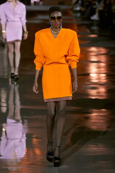 Look 44